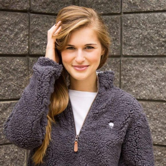 The Southern Shirt Company Tops - Southern Shirt Grey Sherpa 1/4 Zip Pullover Sz M